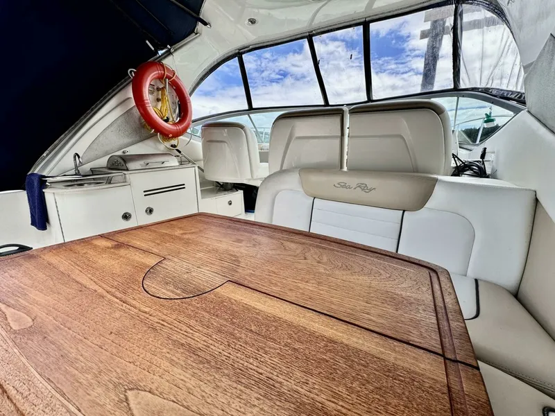 Slide: The Image of 2008 Sea Ray 330 Sundancer 33 - 7829390