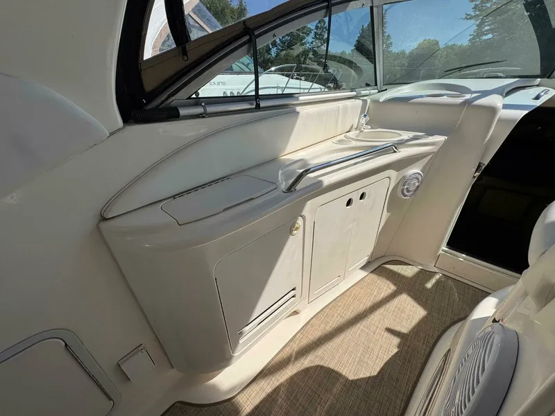 Slide: The Image of 2001 Sea Ray 340 Sundancer 34 - 7829483
