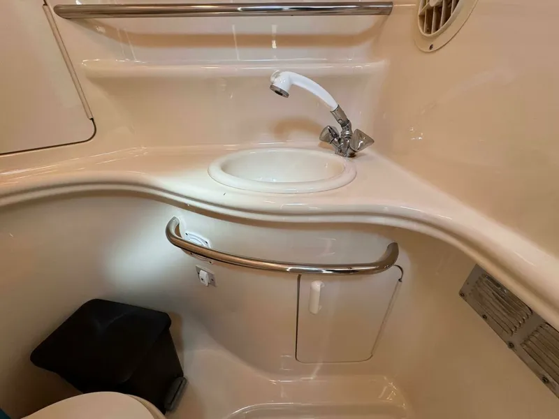 Slide: The Image of 2001 Sea Ray 340 Sundancer 34 - 7829509