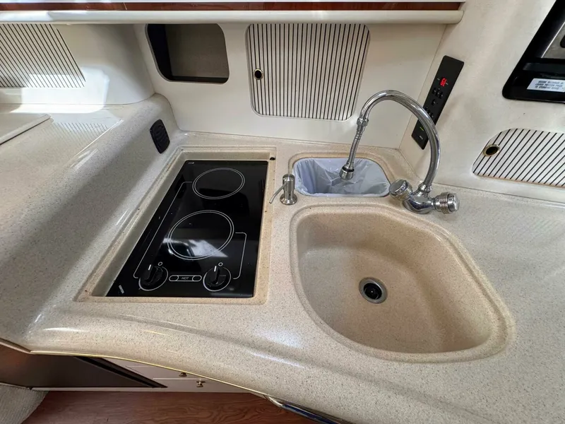 Slide: The Image of 2001 Sea Ray 340 Sundancer 34 - 7829499