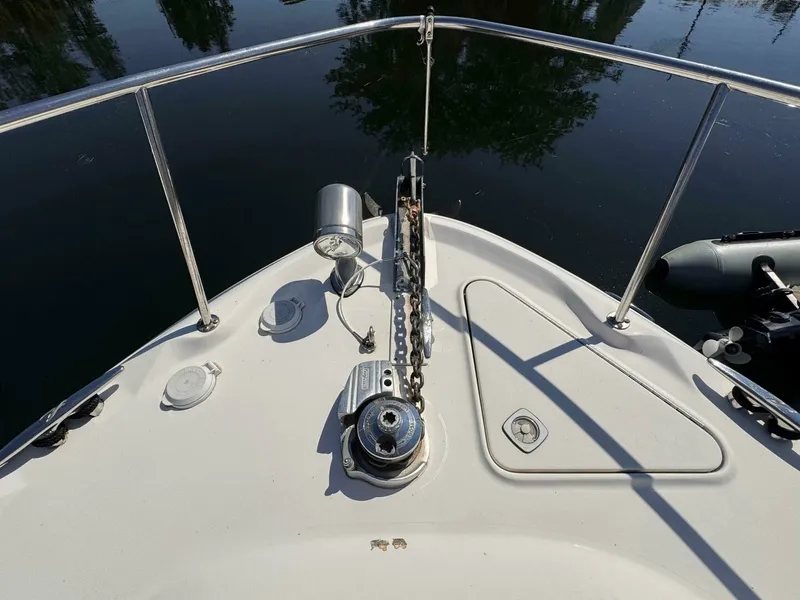 Slide: The Image of 2001 Sea Ray 340 Sundancer 34 - 7829513