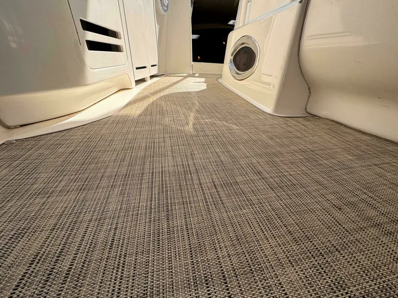 Slide: The Image of 2001 Sea Ray 340 Sundancer 34 - 7829482