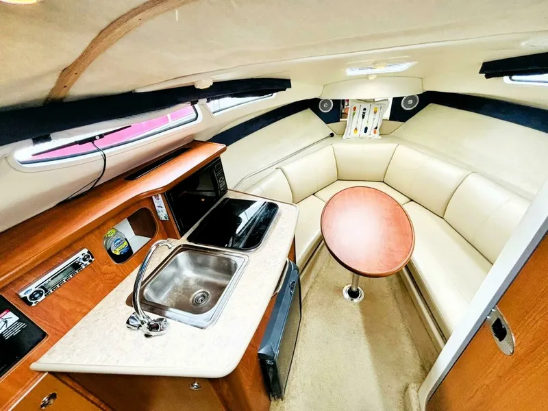 Slide: The Image of 2008 Bayliner 245 SB 24 - 7829683