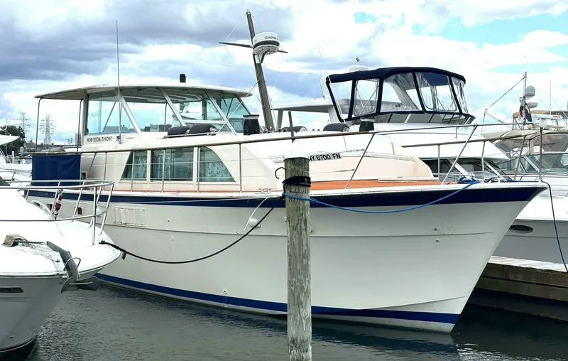 The Image of 1972 Hatteras 43DC 43 - 7829695