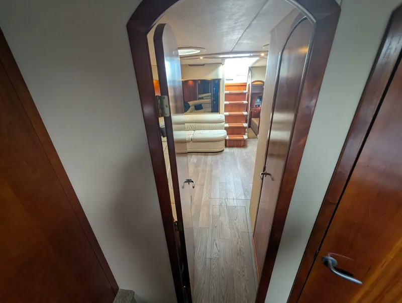 Slide: The Image of 2007 Cruisers Yachts 520 Express 52 - 7829830