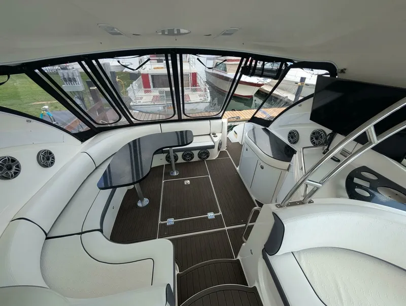 Slide: The Image of 2007 Cruisers Yachts 520 Express 52 - 7829814