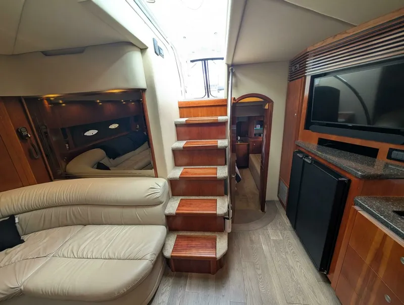 Slide: The Image of 2007 Cruisers Yachts 520 Express 52 - 7829835
