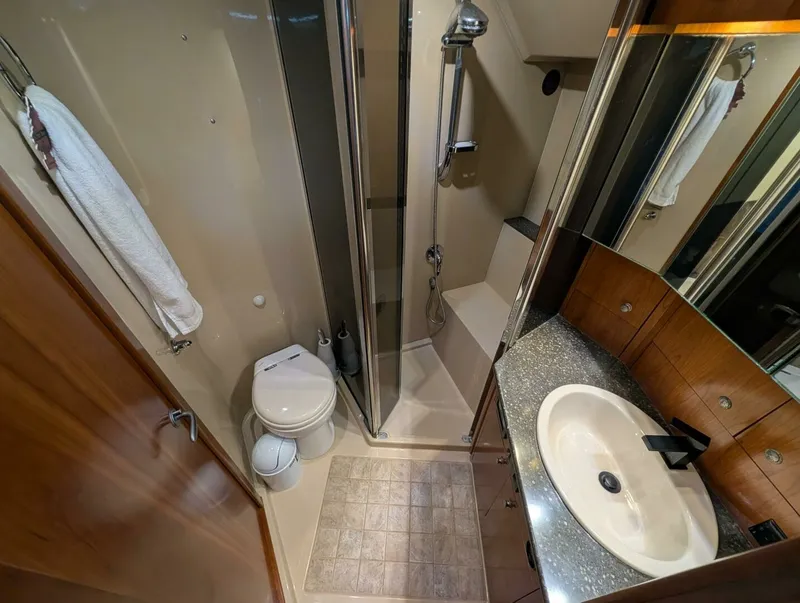 Slide: The Image of 2007 Cruisers Yachts 520 Express 52 - 7829842