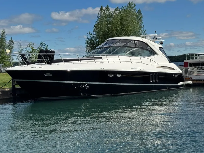 The Image of 2007 Cruisers Yachts 520 Express 52 - 7829788