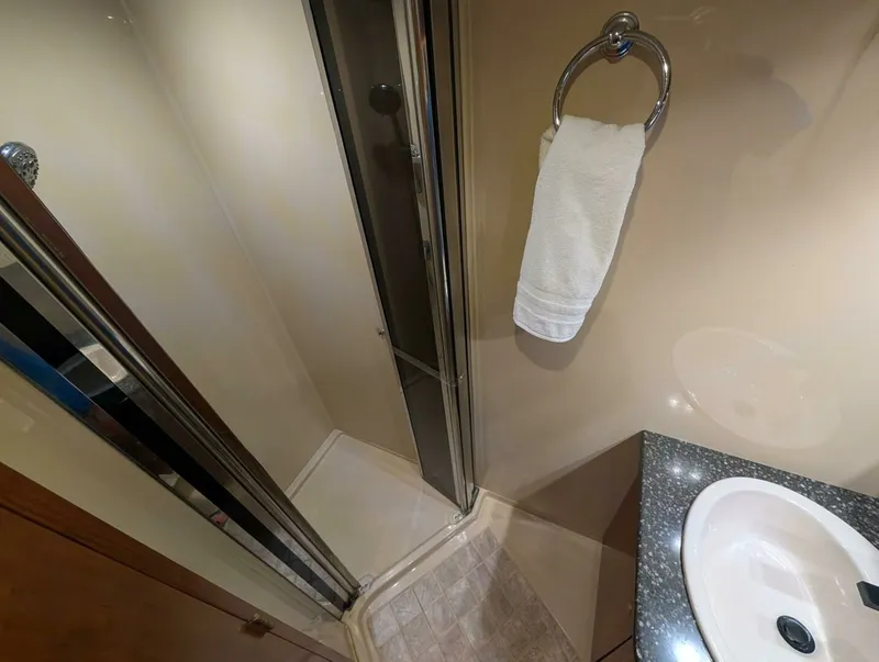 Slide: The Image of 2007 Cruisers Yachts 520 Express 52 - 7829841
