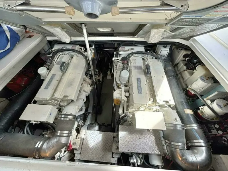 Slide: The Image of 2000 Sea Ray 410 SUNDANCER 41 - 7829889