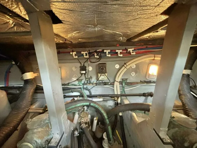 Slide: The Image of 2000 Sea Ray 410 SUNDANCER 41 - 7829895