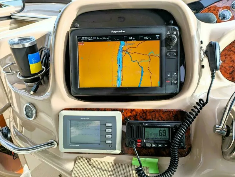 Slide: The Image of 2000 Sea Ray 410 SUNDANCER 41 - 7829867