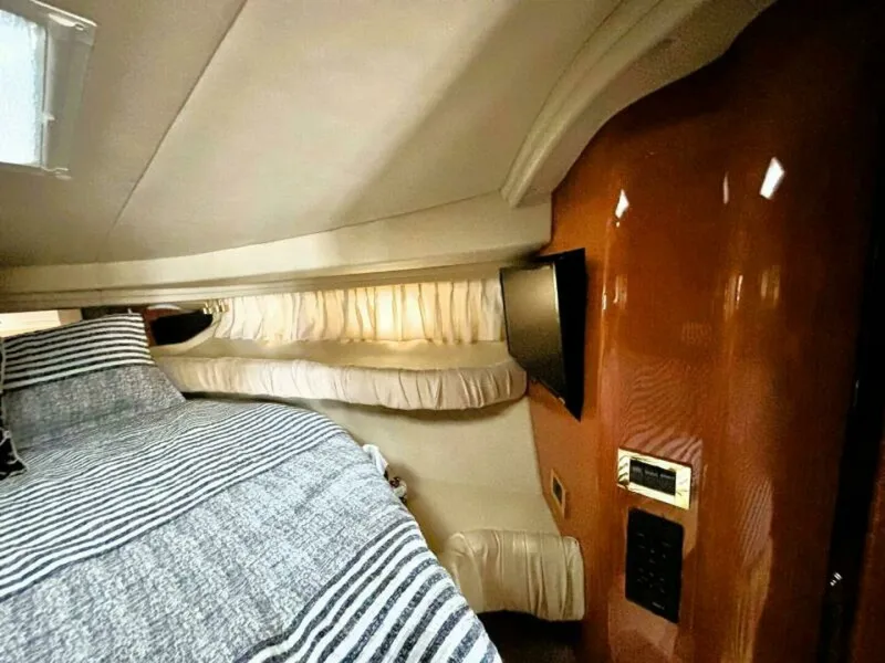 Slide: The Image of 2000 Sea Ray 410 SUNDANCER 41 - 7829881