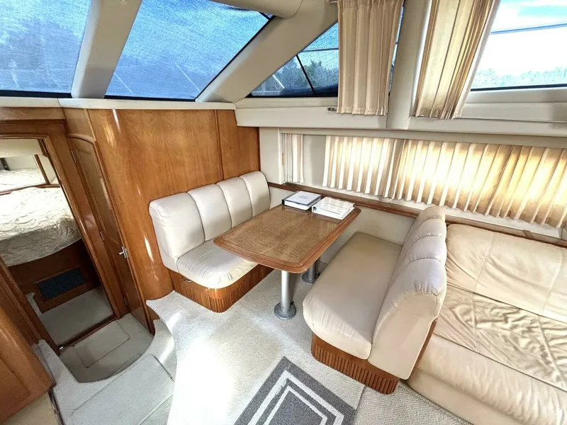 Slide: The Image of 2003 Carver 396 Motor Yacht 39 - 7830000