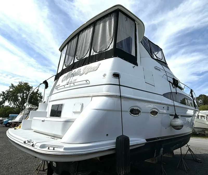 Slide: The Image of 2003 Carver 396 Motor Yacht 39 - 7829970
