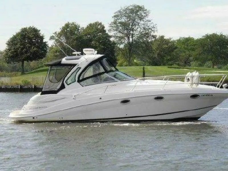 The Image of 2011 Four Winns V335 33 - 7830025