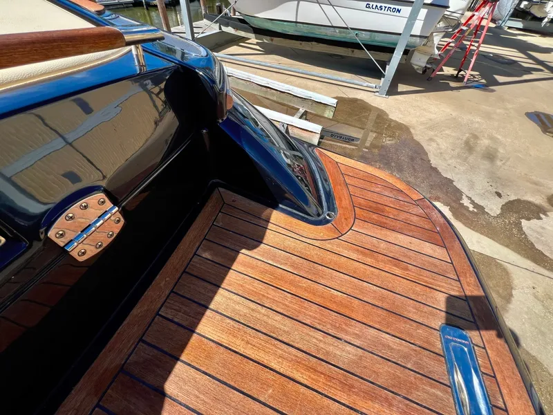 Slide: The Image of Chris-Craft Launch 27 2020 - 7830794