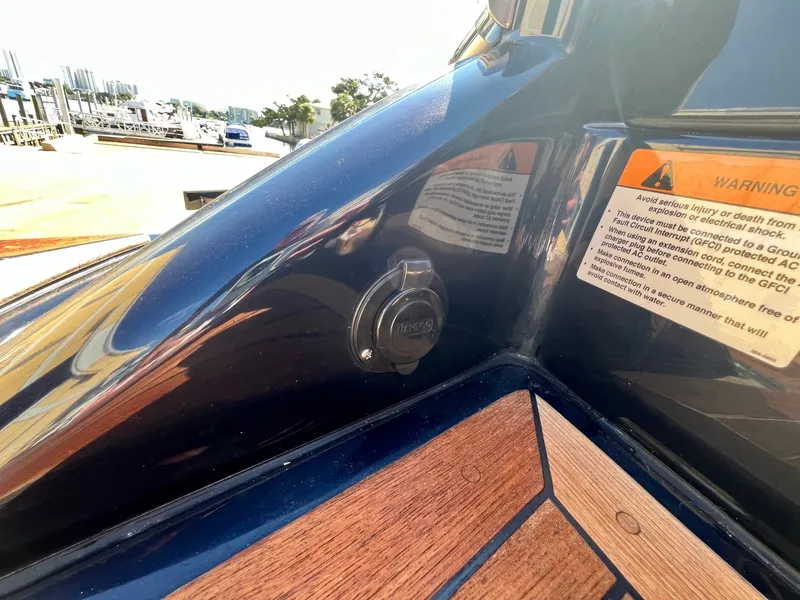 Slide: The Image of Chris-Craft Launch 27 2020 - 7830798
