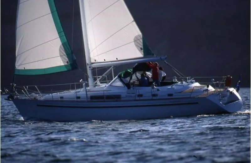 The Image of Beneteau 44 Center Cockpit - Sistership Brochure - 7830785