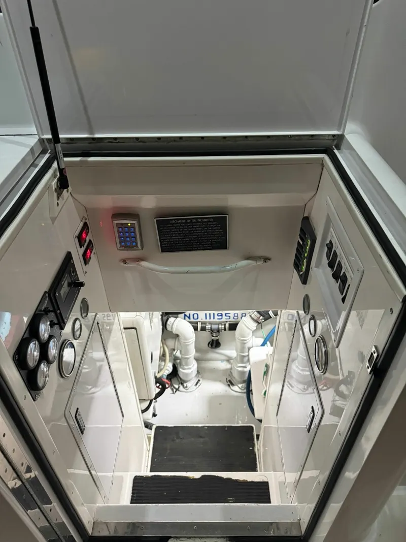 Slide: The Image of Viking 52 Convertible 2002 - 7831044