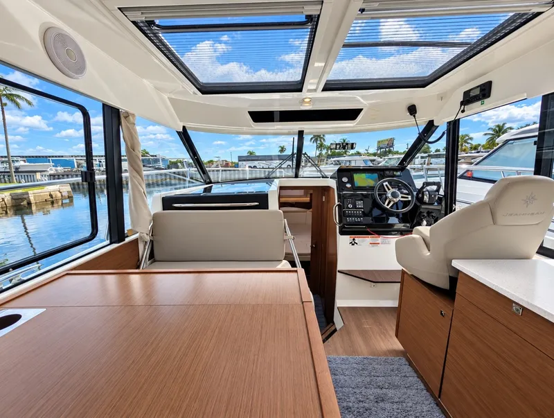 Slide: The Image of Jeanneau NC 1095 Coupe 2022 - 8046311