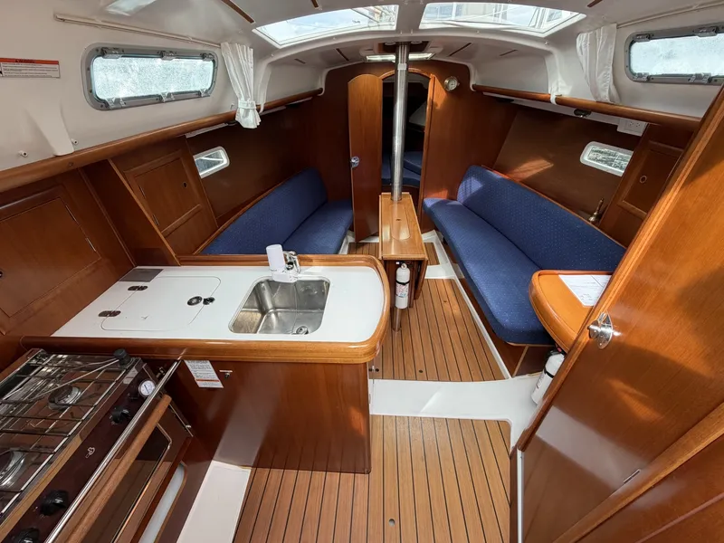 Slide: The Image of Beneteau 33 2004 - 7831230