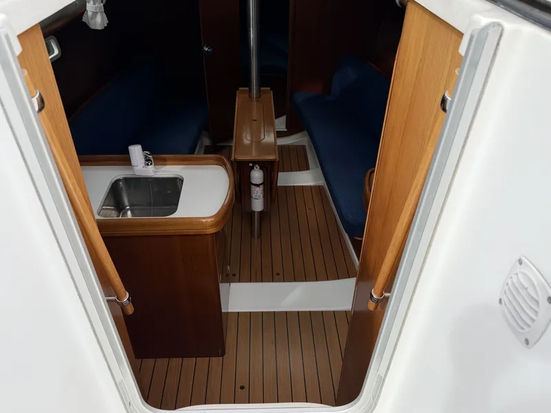 Slide: The Image of Beneteau 33 2004 - 7831229