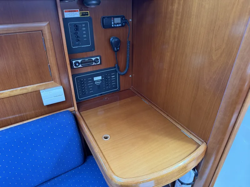 Slide: The Image of Beneteau 33 2004 - 7831235