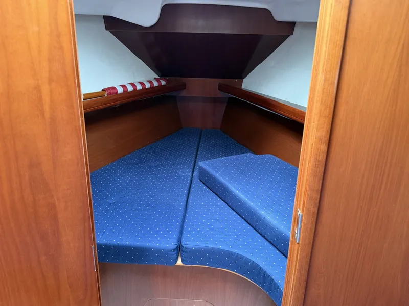 Slide: The Image of Beneteau 33 2004 - 7831238