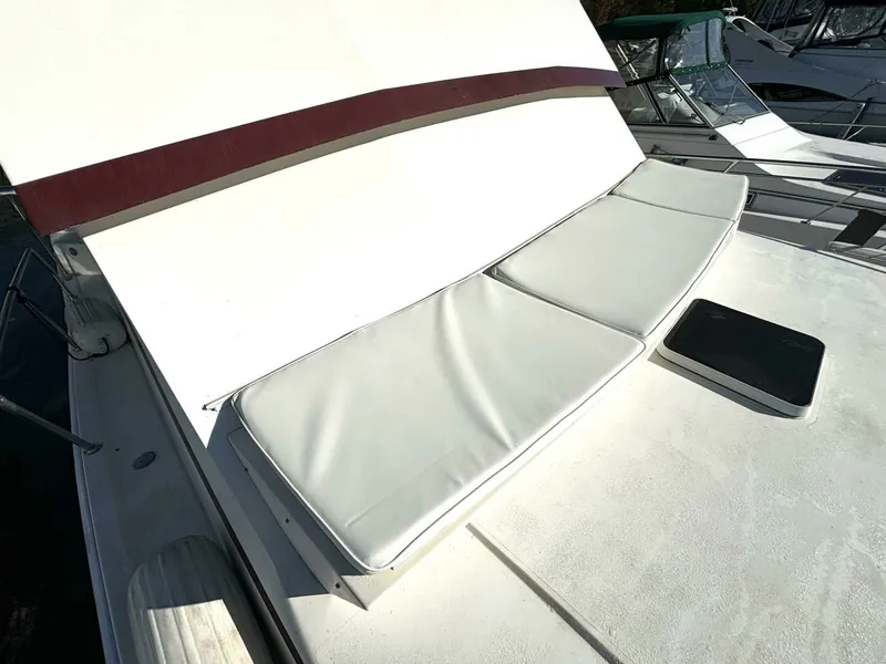 Slide: The Image of 1987 Viking Motor Yacht 44 - 7832333