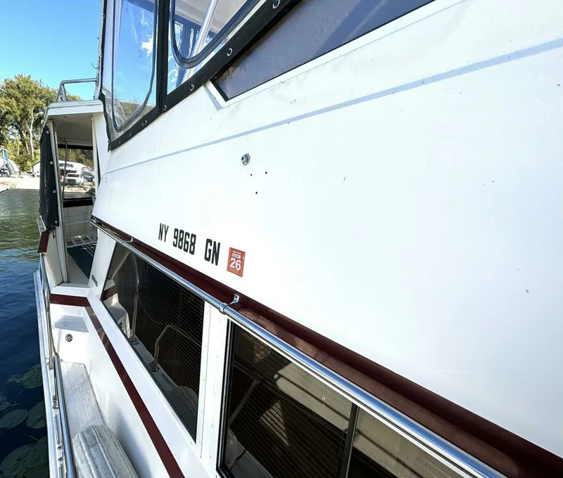 Slide: The Image of 1987 Viking Motor Yacht 44 - 7832335