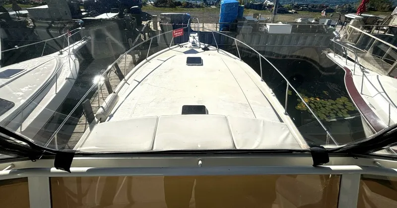 Slide: The Image of 1987 Viking Motor Yacht 44 - 7832356