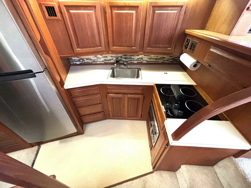 Slide: The Image of 1987 Viking Motor Yacht 44 - 7832368