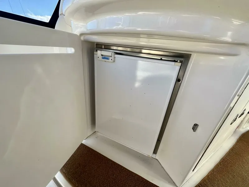 Slide: The Image of 2004 Sea Ray 340 Sundancer 34 - 7832402