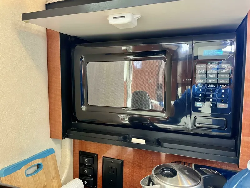 Slide: The Image of 2004 Sea Ray 340 Sundancer 34 - 7832411