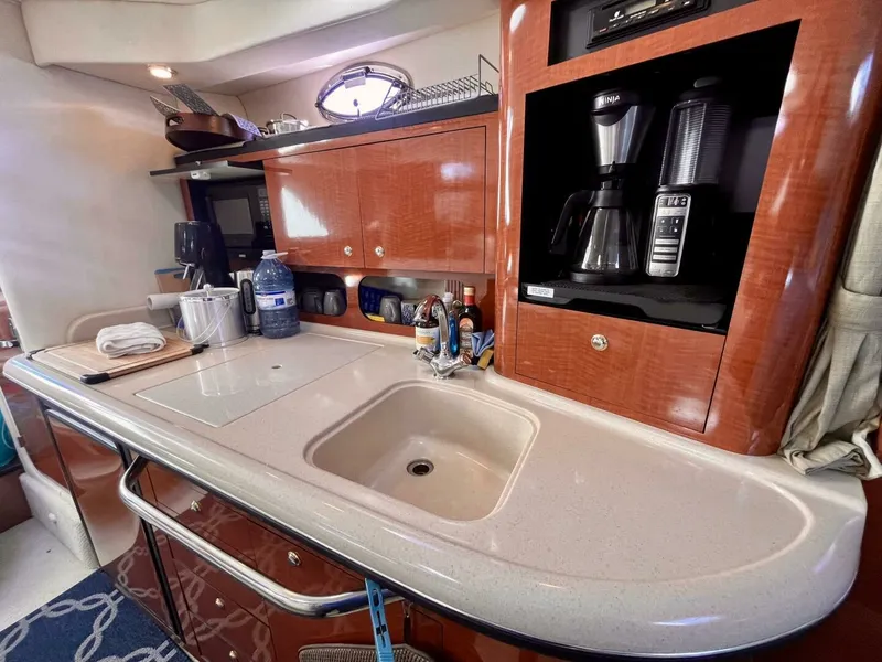 Slide: The Image of 2004 Sea Ray 340 Sundancer 34 - 7832409