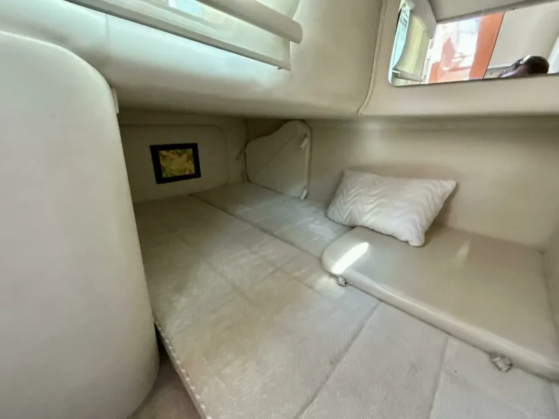 Slide: The Image of 2003 Monterey 302 Cruiser 32 - 7832441