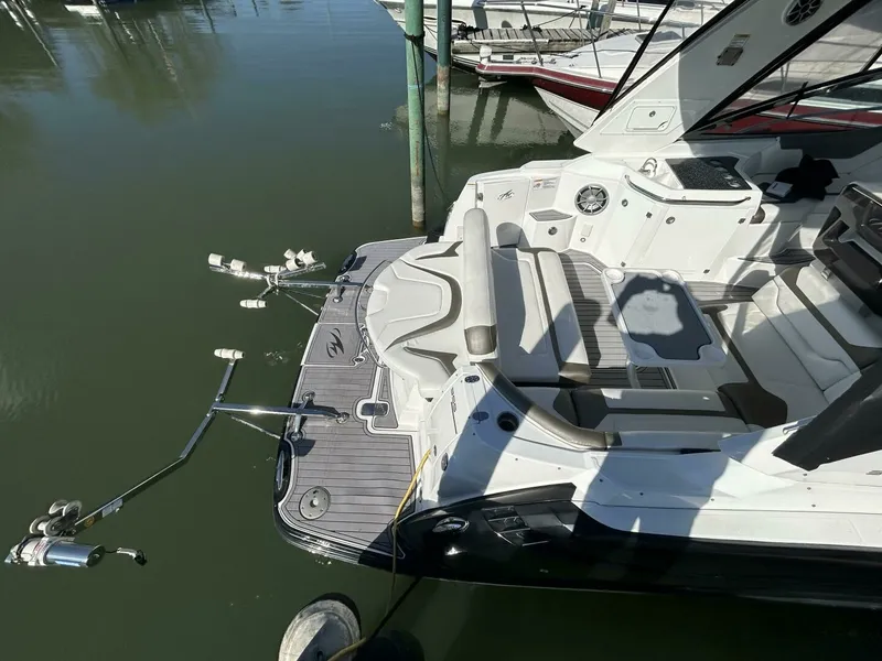 Slide: The Image of 2015 Monterey 355 Sport Yacht 35 - 7832634