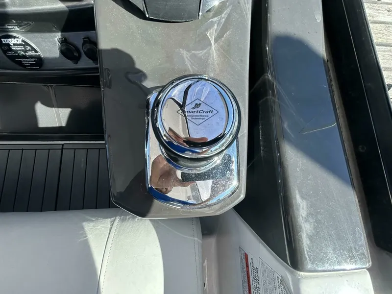 Slide: The Image of 2015 Monterey 355 Sport Yacht 35 - 7832665