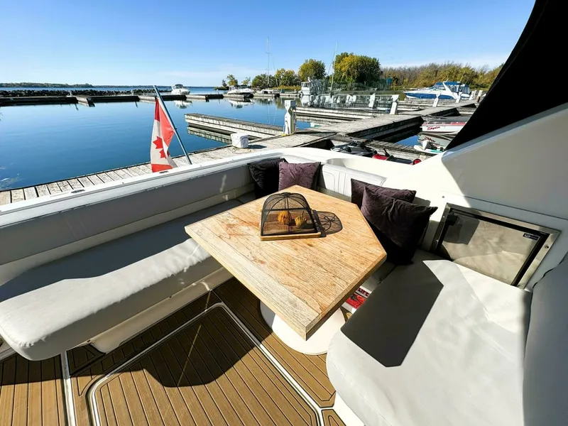 Slide: The Image of 2008 Sea Ray 47 SEDAN BRIDGE 47 - 7832745