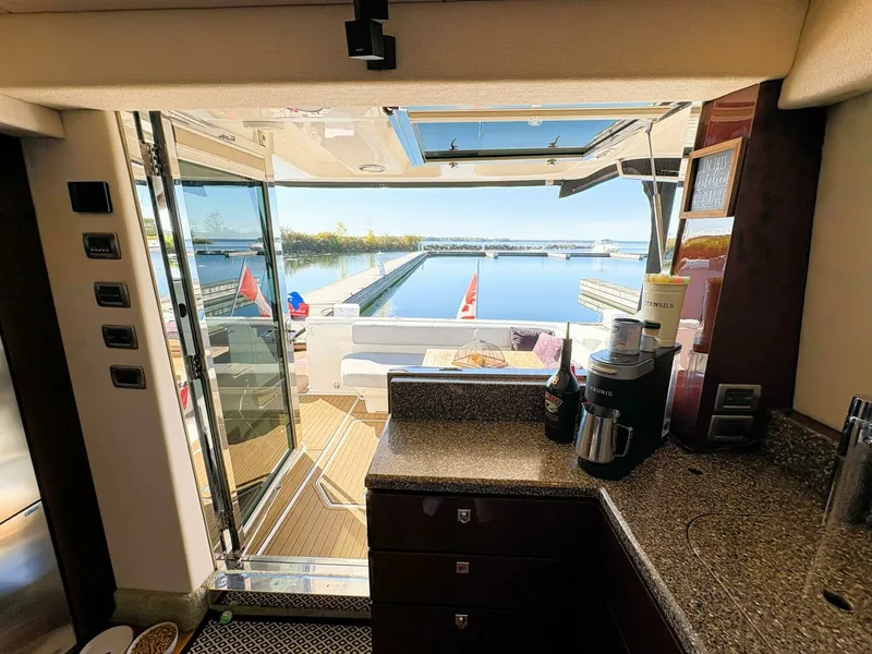 Slide: The Image of 2008 Sea Ray 47 SEDAN BRIDGE 47 - 7832773