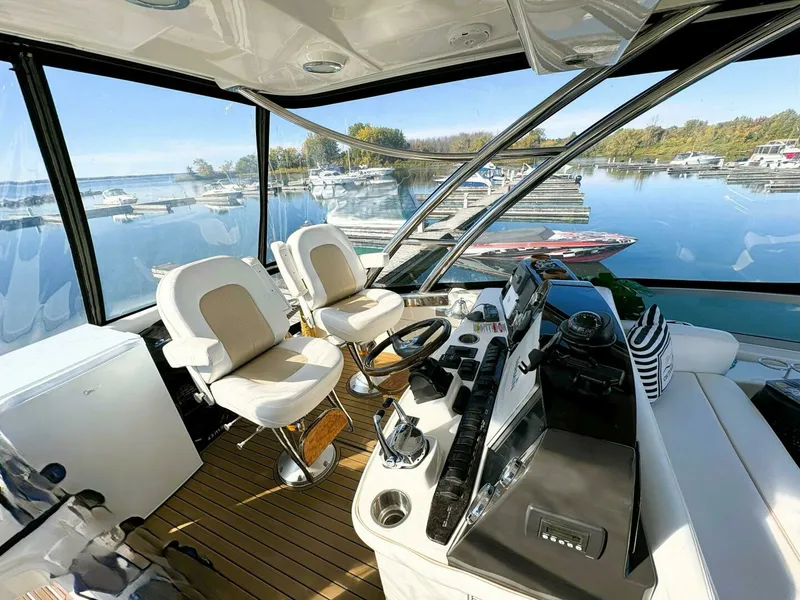 Slide: The Image of 2008 Sea Ray 47 SEDAN BRIDGE 47 - 7832748