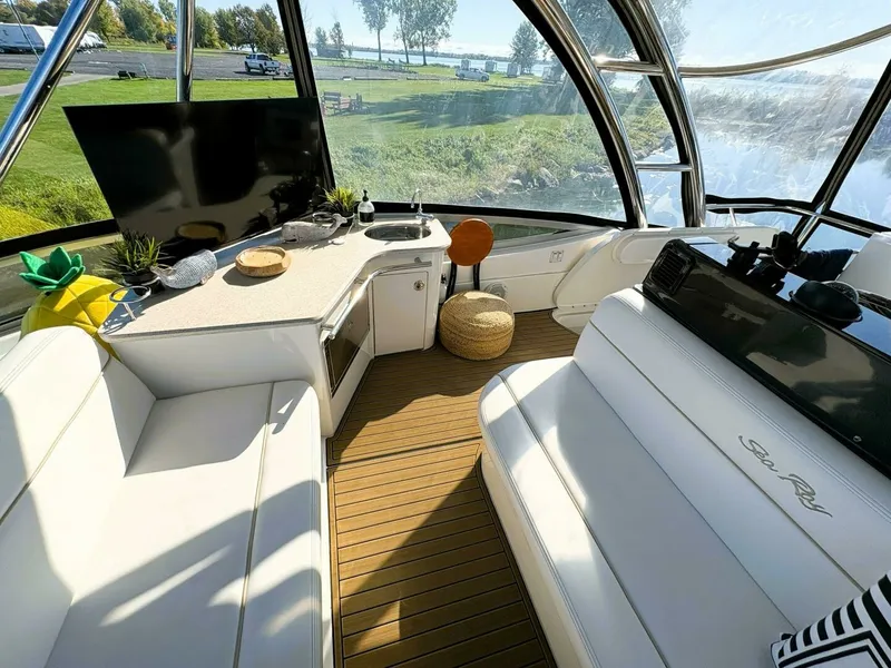 Slide: The Image of 2008 Sea Ray 47 SEDAN BRIDGE 47 - 7832754