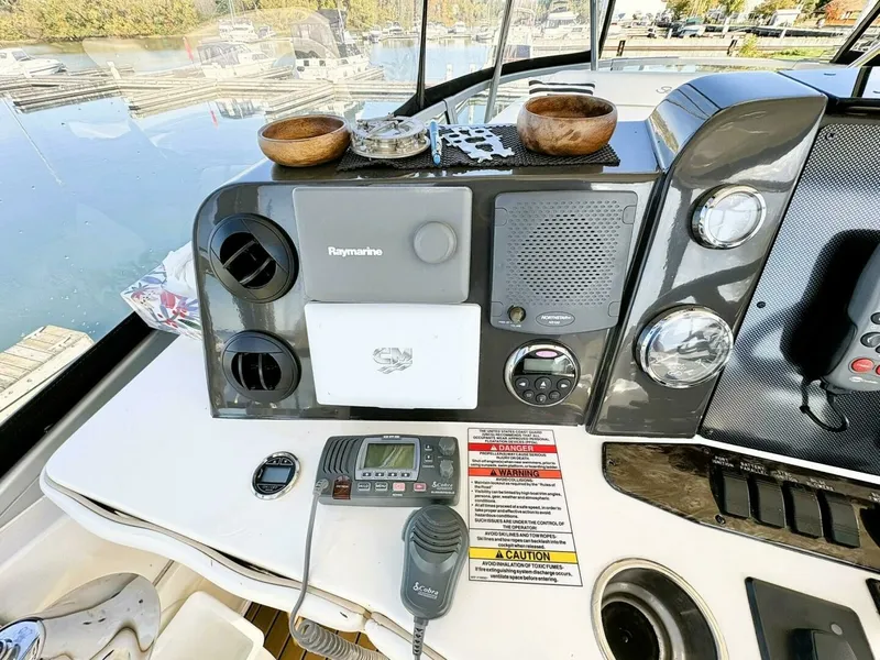 Slide: The Image of 2008 Sea Ray 47 SEDAN BRIDGE 47 - 7832759