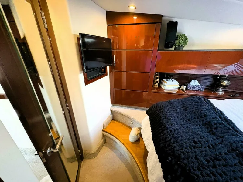 Slide: The Image of 2008 Sea Ray 47 SEDAN BRIDGE 47 - 7832782
