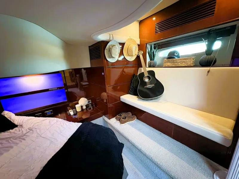 Slide: The Image of 2008 Sea Ray 47 SEDAN BRIDGE 47 - 7832793