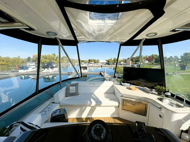 Slide: The Image of 2008 Sea Ray 47 SEDAN BRIDGE 47 - 7832749