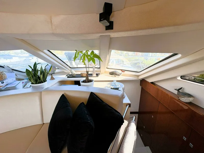Slide: The Image of 2008 Sea Ray 47 SEDAN BRIDGE 47 - 7832774