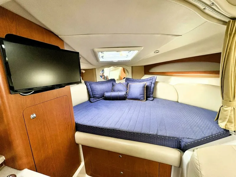 Slide: The Image of 2004 Chaparral 310 SIGNATURE 31 - 7847225